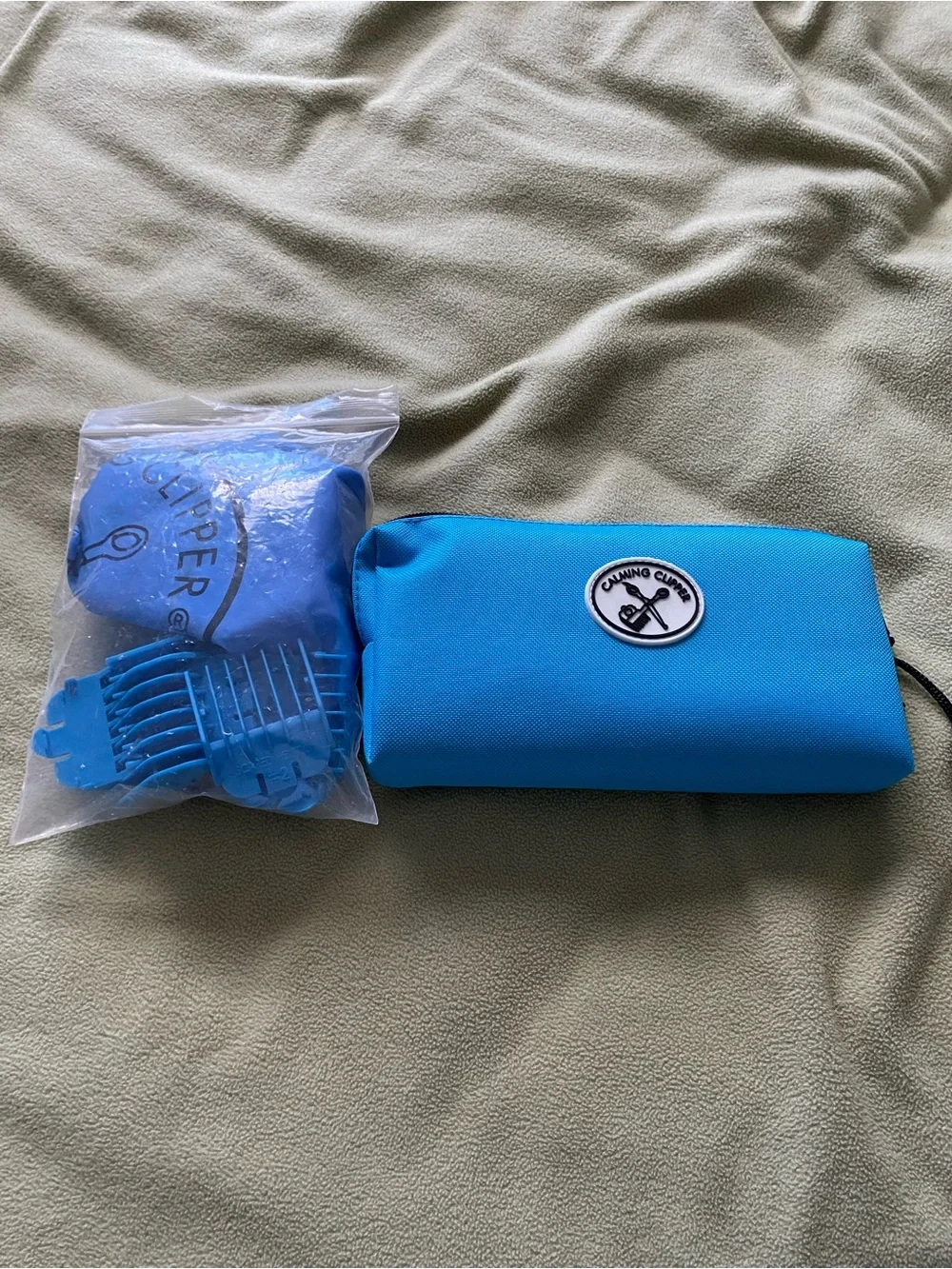 N/A grooming kit